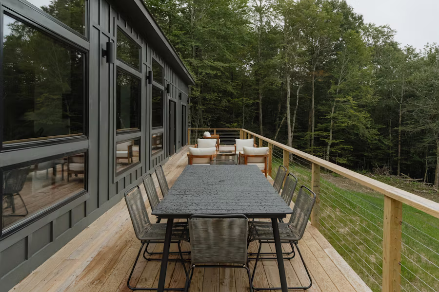Outdoor seating environment integrated with modern landscape trends